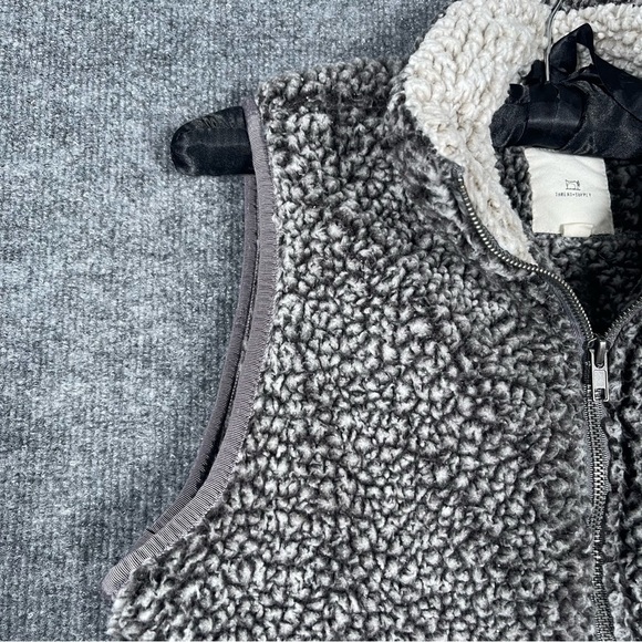 Thread + Supply Anthropologie Womens XS Gray White Soft Fuzzy Fleece Zip Vest - Picture 7 of 11